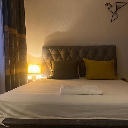 Zani Hostel Прізрен Екстер'єр фото