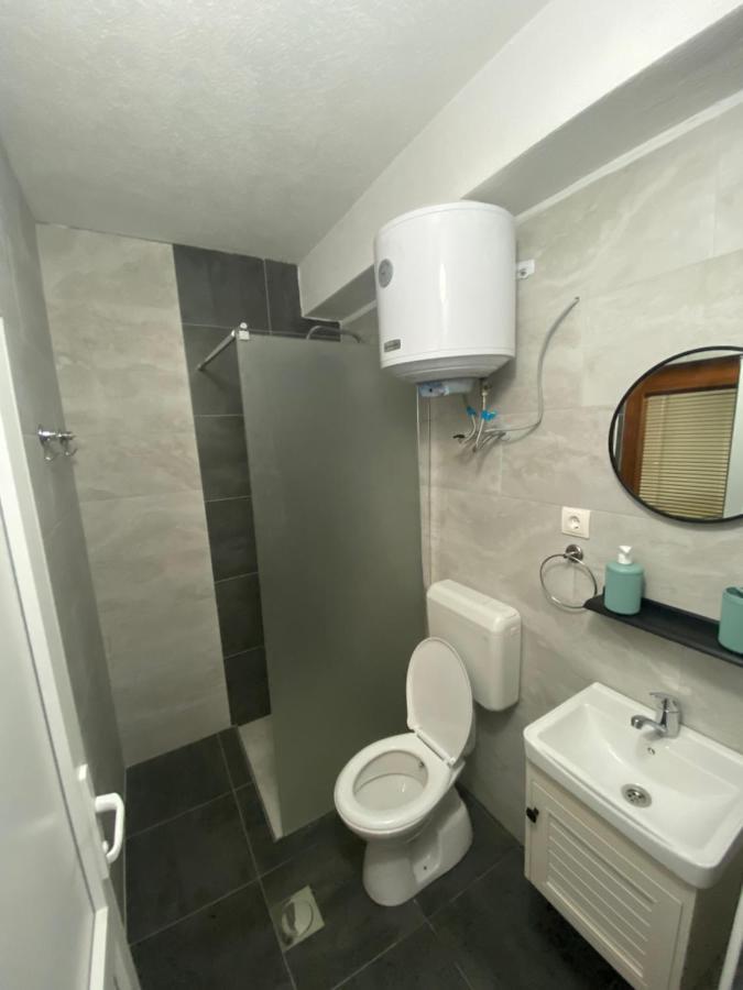 Zani Hostel Прізрен Екстер'єр фото